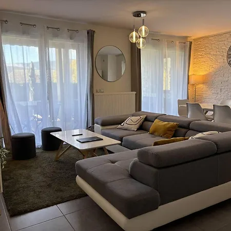 Apartment Confortable Avec Terrasse A 5 Min Du Centre, Navette Gratuite ! - Fr-1-548-34 *
